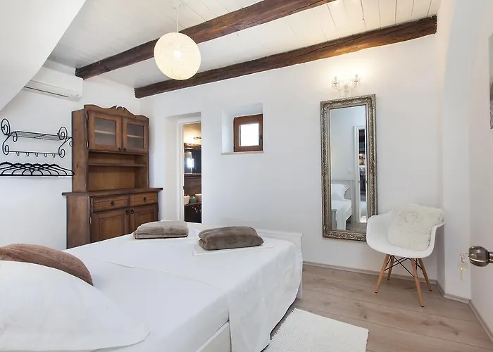 Oliva Villa