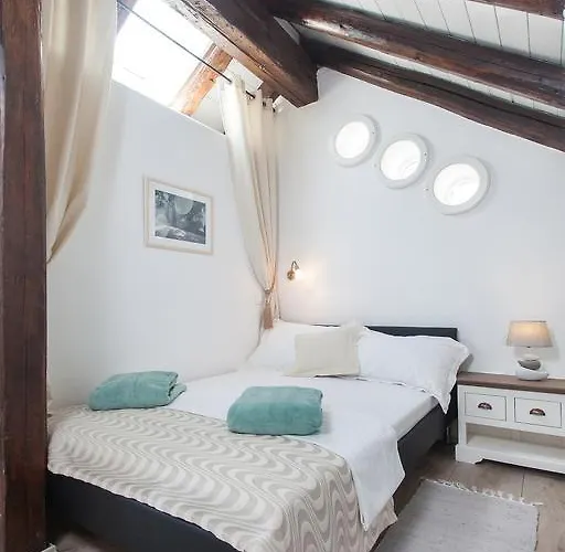 Oliva * Podgora (Split-Dalmatia)