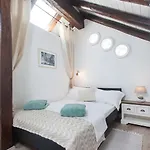 Oliva * Podgora